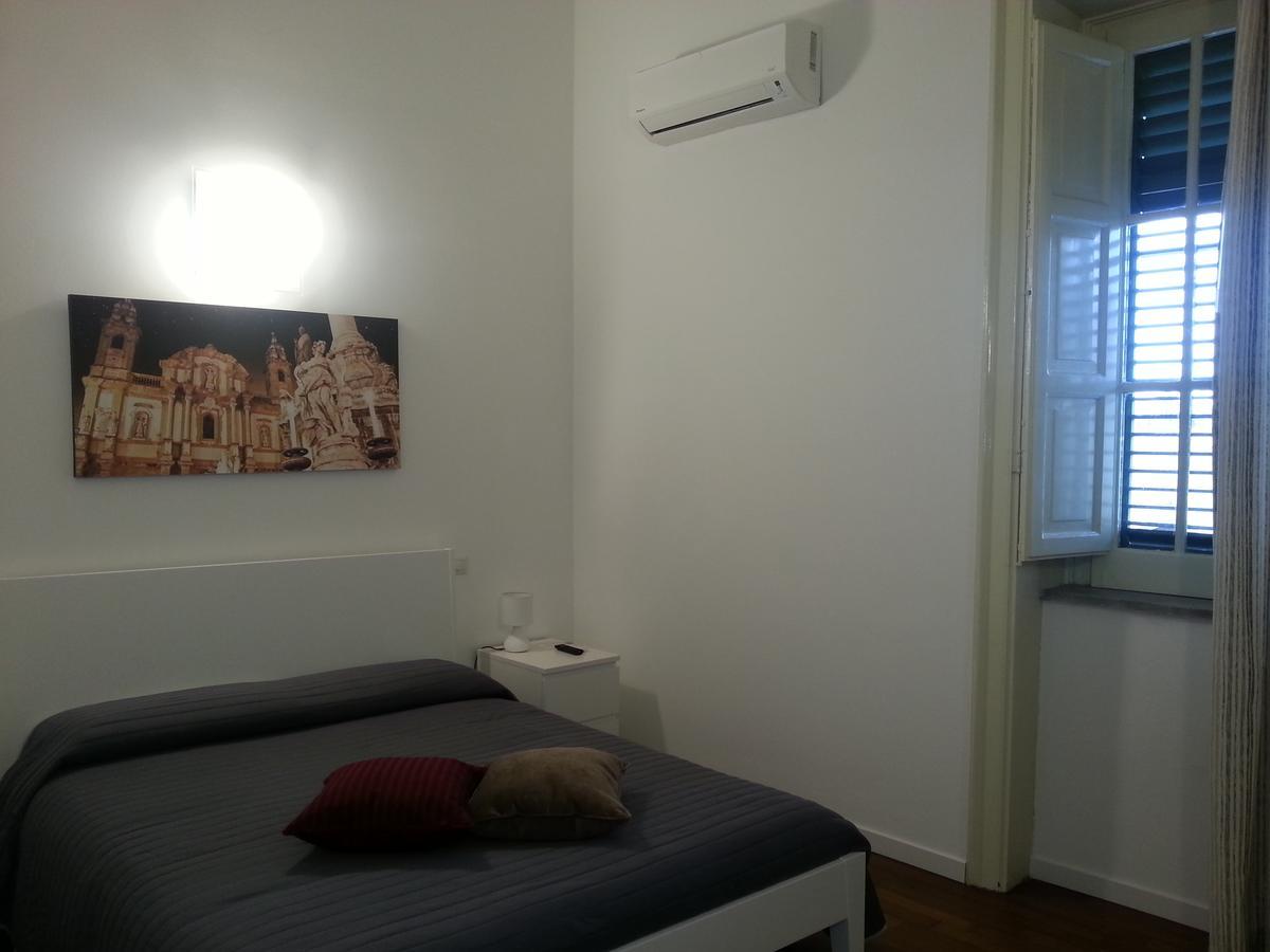 Ai Lattarini House Panzió Palermo Kültér fotó